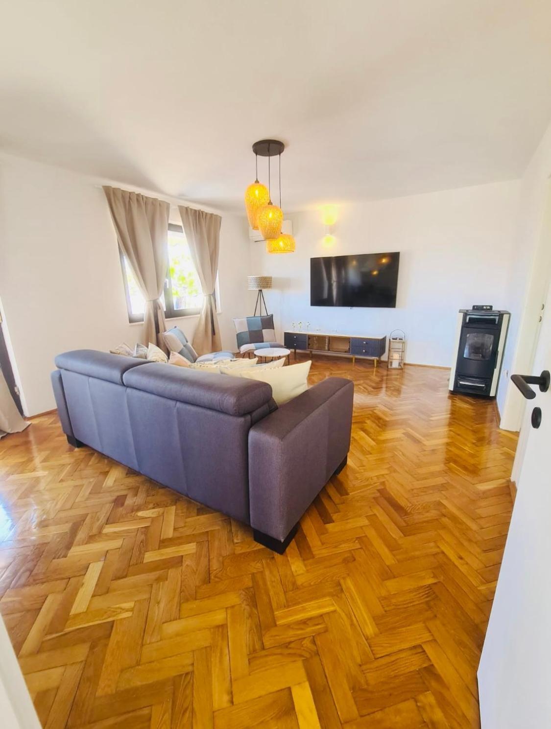 Apartments Mia Okrug Gornji Exterior photo