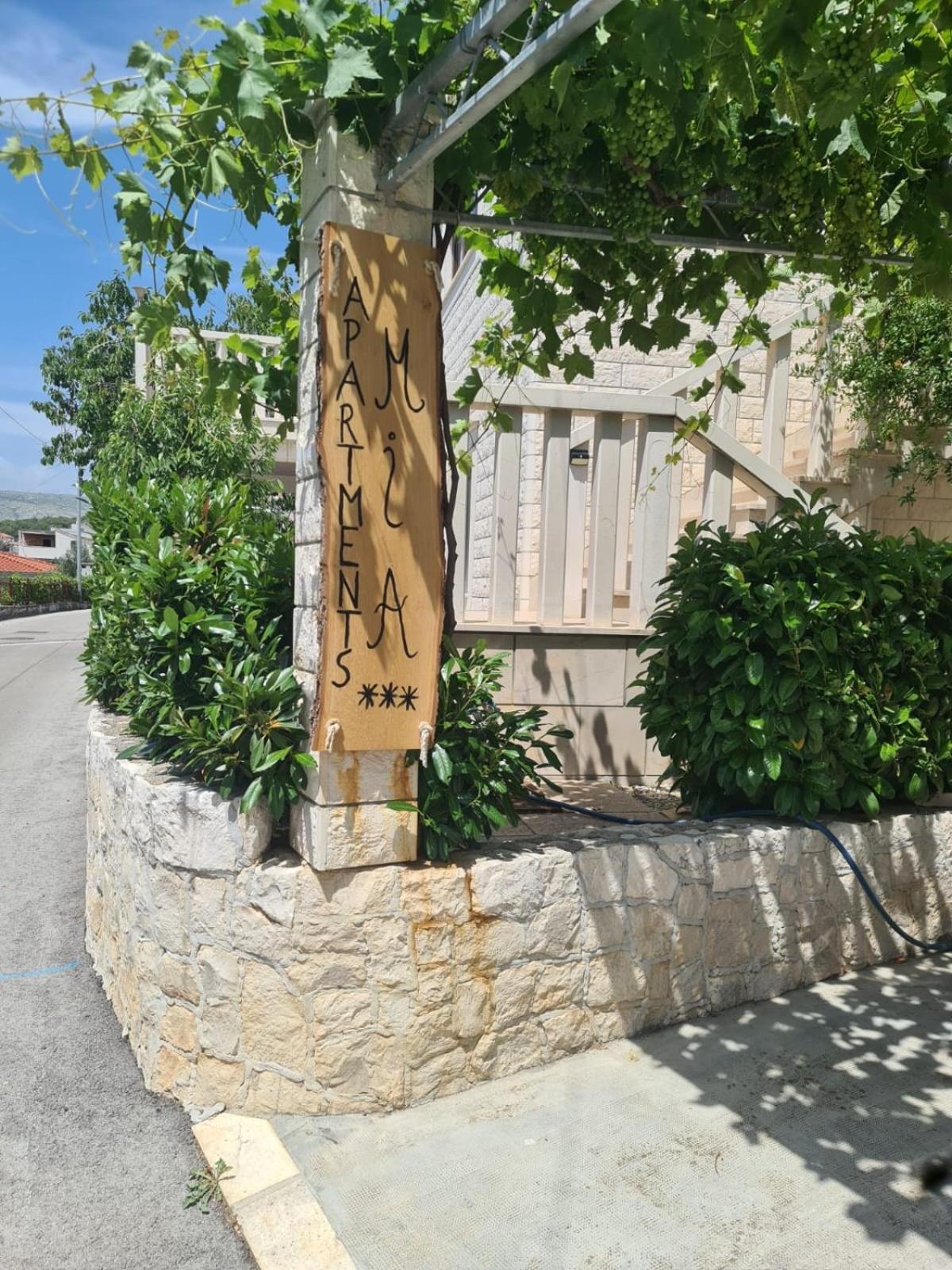 Apartments Mia Okrug Gornji Exterior photo